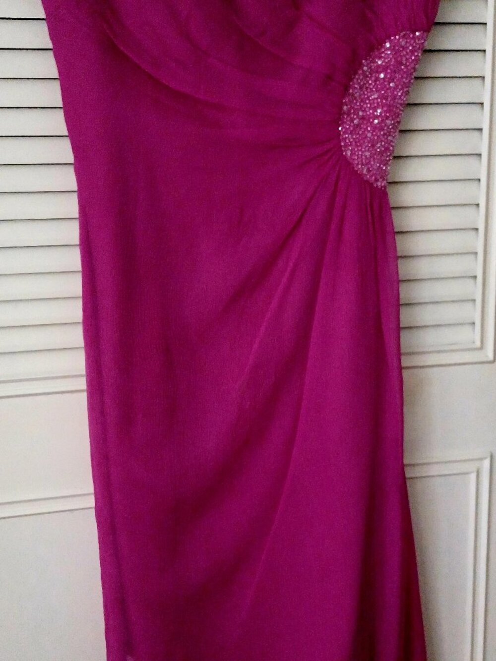 Cocktail evening dress by Laundry by Shelli Segal, size 6.